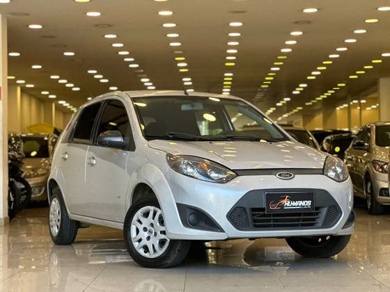 FORD FIESTA 1.0 ROCAM HATCH 8V FLEX 4P MANUAL FORD FIESTA 1.0 ROCAM HATCH 8V FLEX 4P MANUAL
